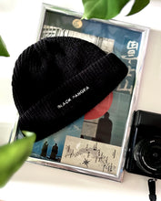 Lade das Bild in den Galerie-Viewer, Blackpangea Beanie
